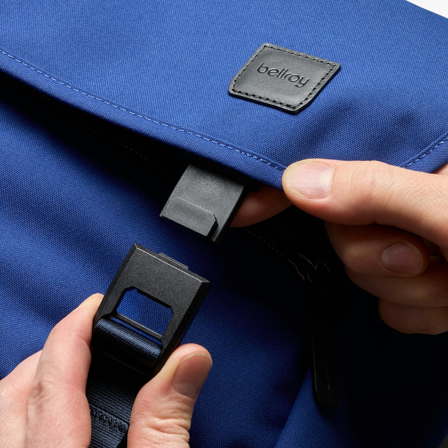 Classic Messenger 13L - US 8723